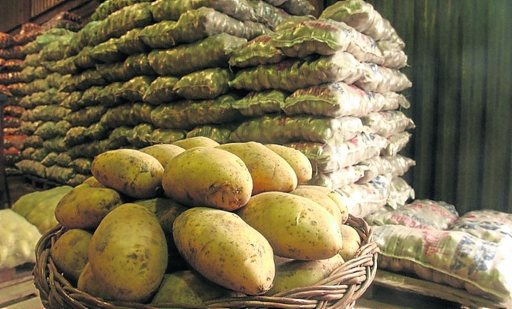El precio pagado al productor de papas creció casi 330% interanual.
